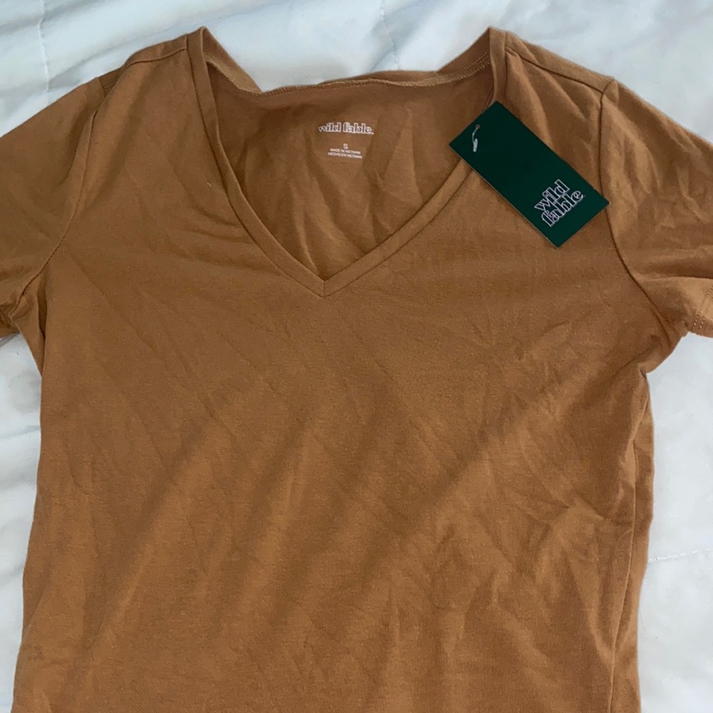 Simple cropped T-shirt